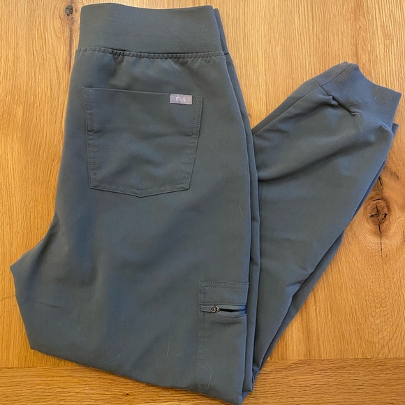 FIGS Zamora Jogger Scrub Pants Bonsai Medium Petite - Picture 4 of 5
